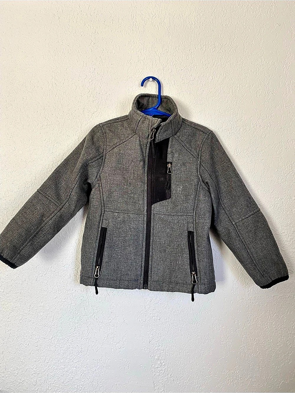 Boys size 4 Reebok Full Zip Softshell Fleece-Lined Jacket Gray & Black